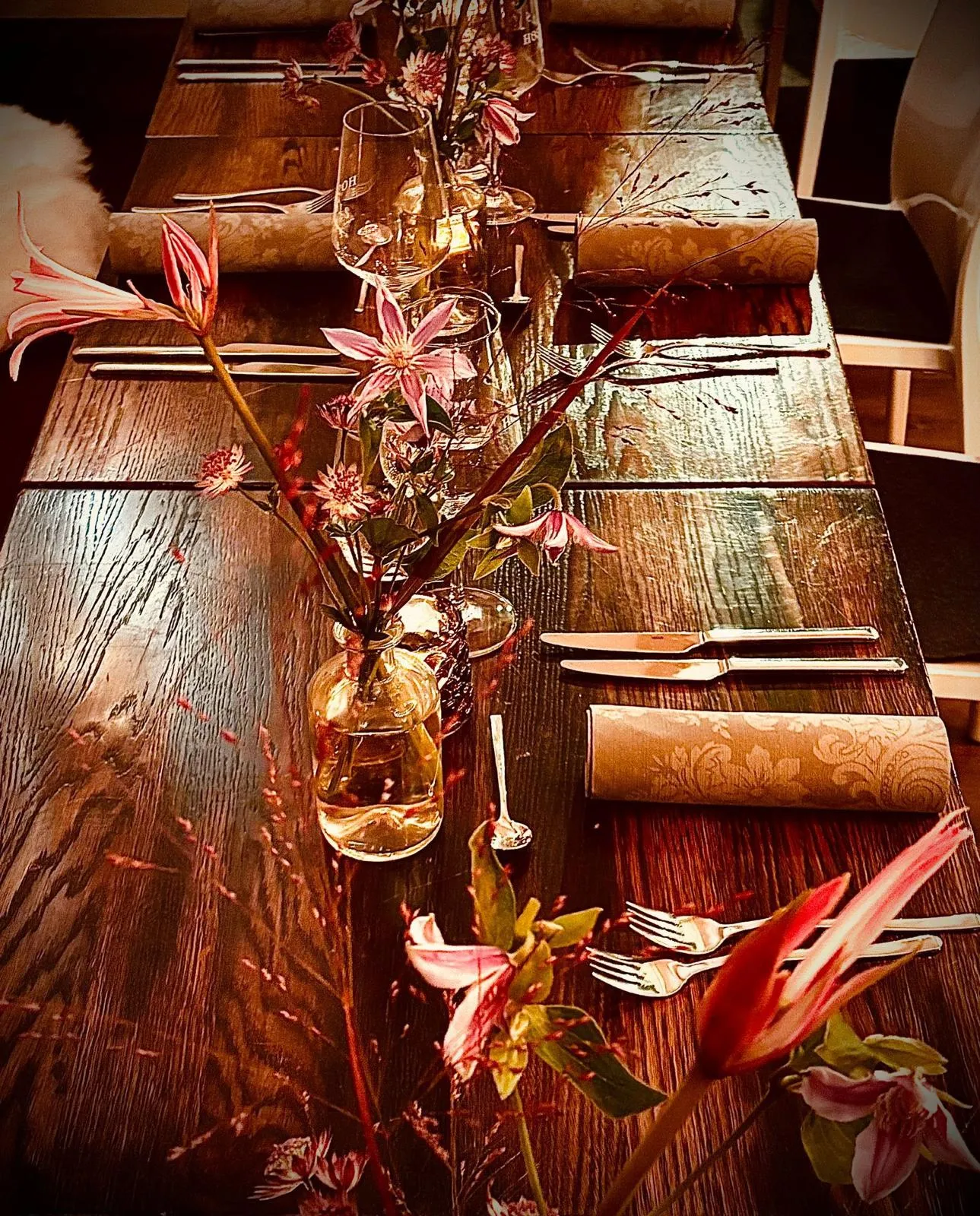 Festlich gedeckte Tafel